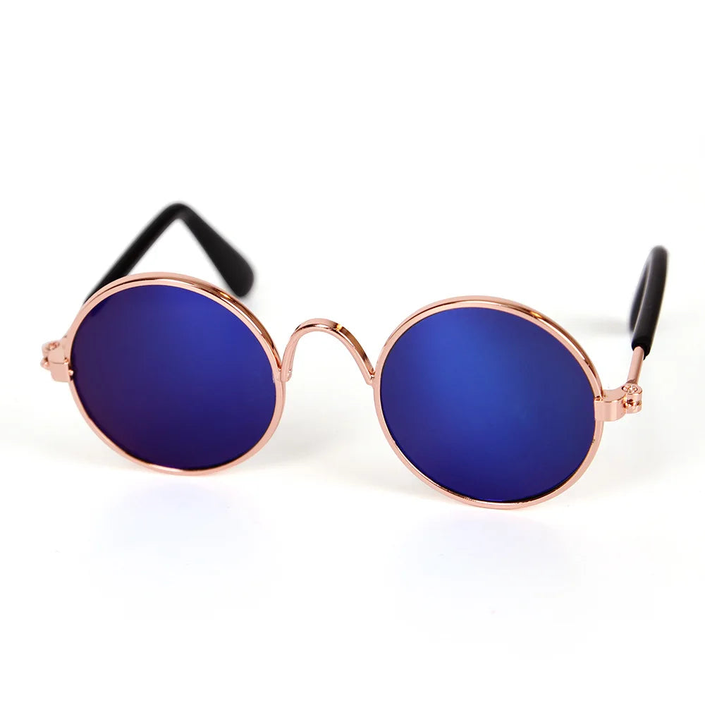 Vintage round sunglasses for cats and small dogs with reflective lenses
