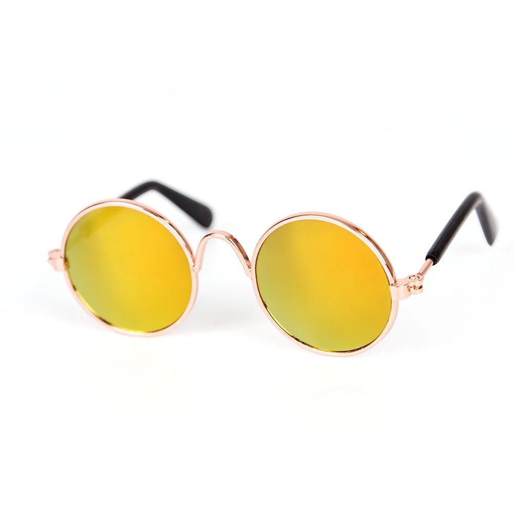Vintage round sunglasses for cats and small dogs with reflective lenses