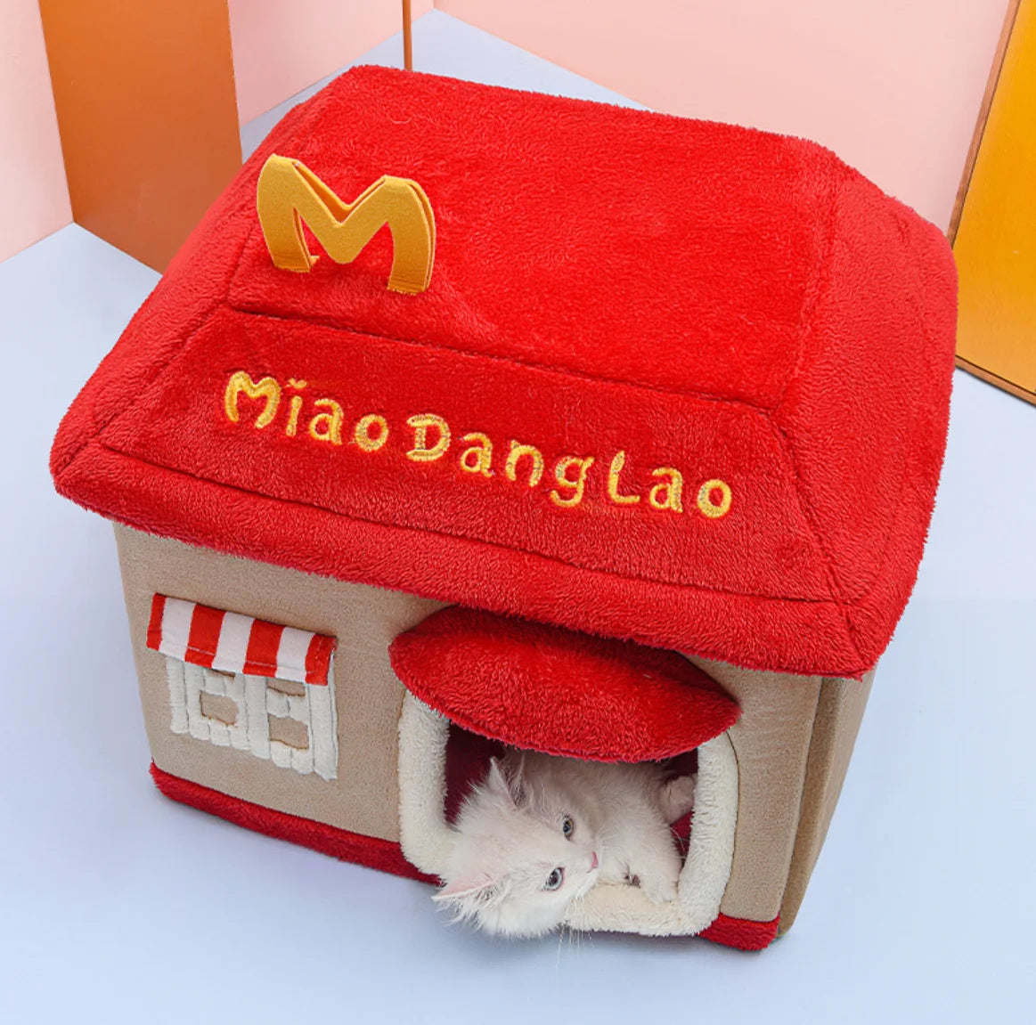 Removable enclosed pet cave for cats and dogs with washable winter design